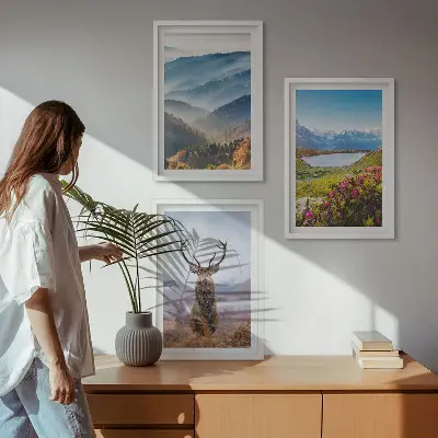 Set de 3 cuadros para salón naturaleza con ciervos en un lago de montaña