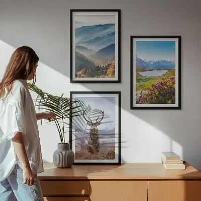 Set de 3 cuadros para salón naturaleza con ciervos en un lago de montaña