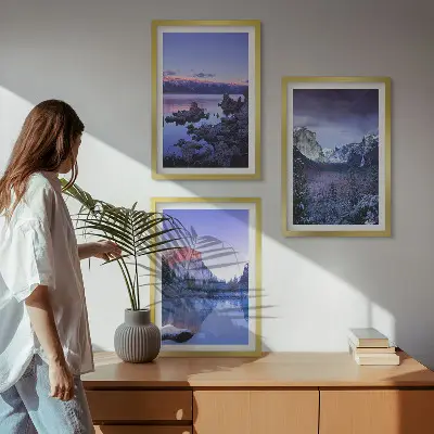 Juego de 3 cuadros paisajes de montaña al atardecer junto al agua