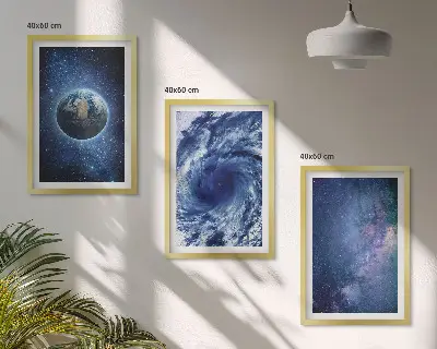 Juego de 3 cuadros diseño de galaxia con tormenta espacial en la Tierra