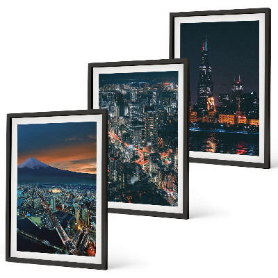 Set de 3 cuadros para salón Vista de la ciudad desde la montaña por la noche.