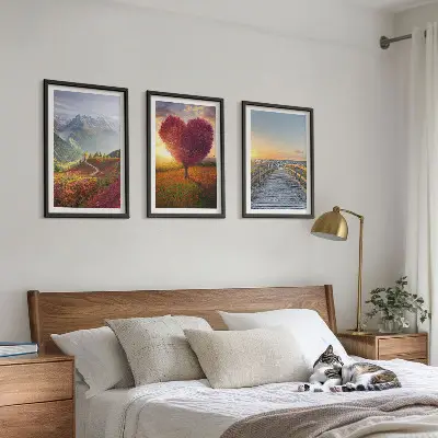 Set de 3 cuadros para salón con diseño de paisajes de montañas con árbol en forma de corazón y muelle