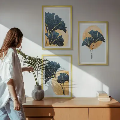 Juego de 3 cuadros con diseño de hojas de ginkgo sobre fondo claro
