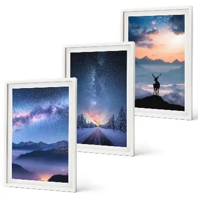 Set de 3 cuadros para salón con diseño de montañas bajo un cielo nocturno con ciervo y niebla