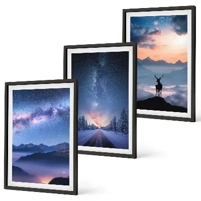 Set de 3 cuadros para salón con diseño de montañas bajo un cielo nocturno con ciervo y niebla