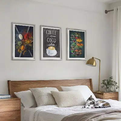 Set de 3 cuadros decorativos para salón con motivos de especias, café, hierbas y patrones