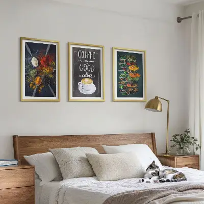 Set de 3 cuadros decorativos para salón con motivos de especias, café, hierbas y patrones