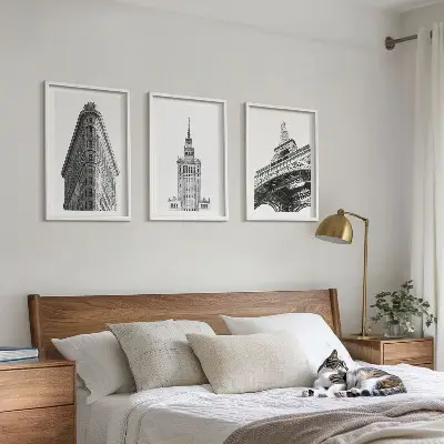 Set de 3 cuadros para salón con diseño de edificios arquitectónicos en blanco y negro