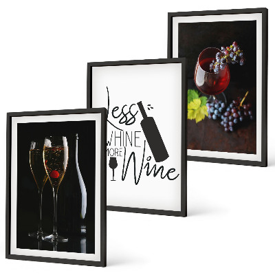 Set de 3 cuadros para salón Copas de vino con uvas e inscripción
