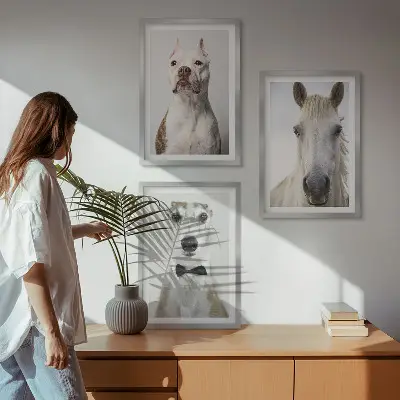 Set de 3 cuadros de retratos de perros y caballos con diseño elegante para salón
