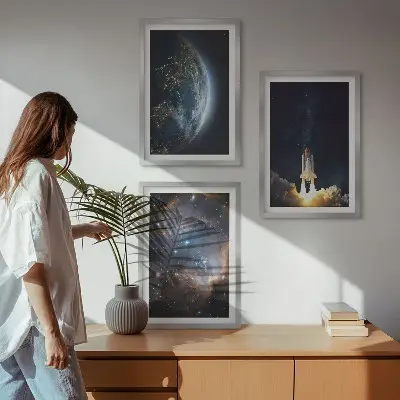 Set de 3 cuadros para salón con diseño de galaxia y cohete espacial