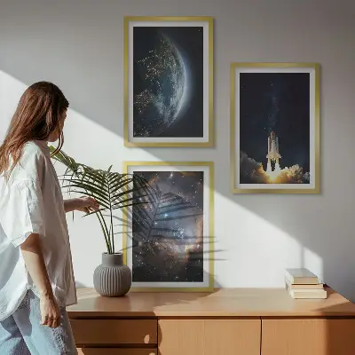 Set de 3 cuadros para salón con diseño de galaxia y cohete espacial