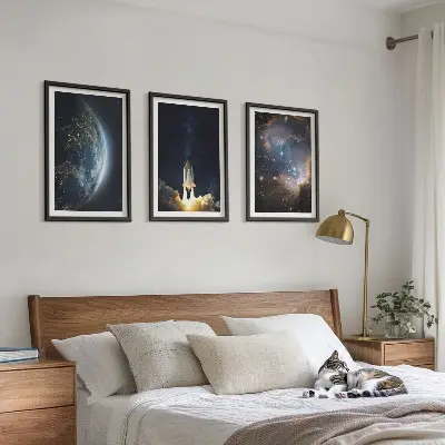 Set de 3 cuadros para salón con diseño de galaxia y cohete espacial