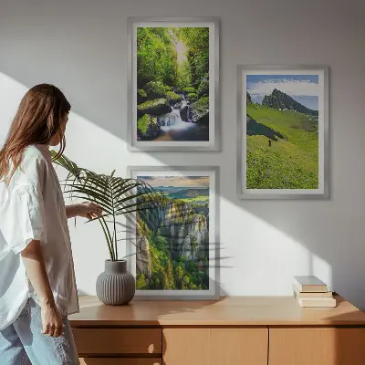Juego de 3 cuadros paisaje de bosque con cascadas en montañas verdes
