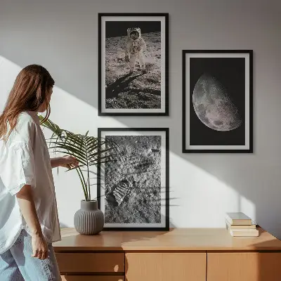 Set de 3 cuadros para salón con fotografía de astronauta en la Luna