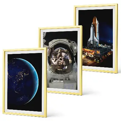 Set de 3 cuadros de astronauta en el espacio decoración para salón con diseño de cohete