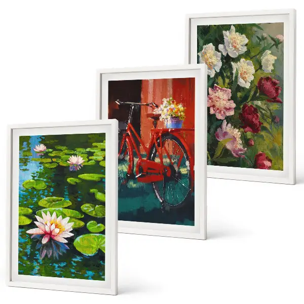 Set de 3 cuadros para salón con diseño de lirios en un jardín de flores coloridas
