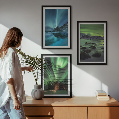 Set de 3 cuadros para salón Paisajes invernales, montañas con auroras boreales