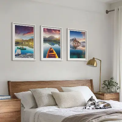 Set de 3 cuadros para salón con diseño de lagos, montañas y barco