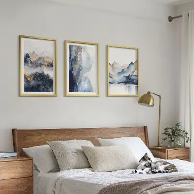 Set de 3 cuadros para salón con paisajes de montañas en tonos azules y grises