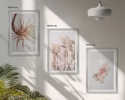 Set de 3 cuadros para salón con diseño de flores sobre fondo claro