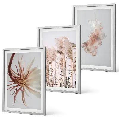 Set de 3 cuadros para salón con diseño de flores sobre fondo claro
