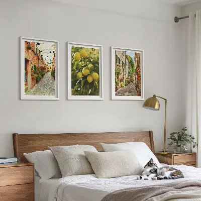 Set de 3 cuadros para salón con diseño de calles con limoneros al fondo
