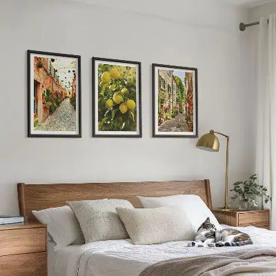 Set de 3 cuadros para salón con diseño de calles con limoneros al fondo