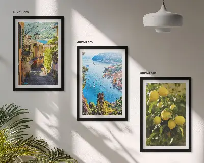 Juego de 3 cuadros diseño de calles costeras con mar de limones
