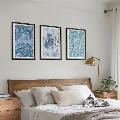 Juego de 3 cuadros con diseño de agua de flores azules del bosque invernal