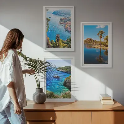 Set de 3 cuadros para salón con palmeras junto al mar y aguas azules