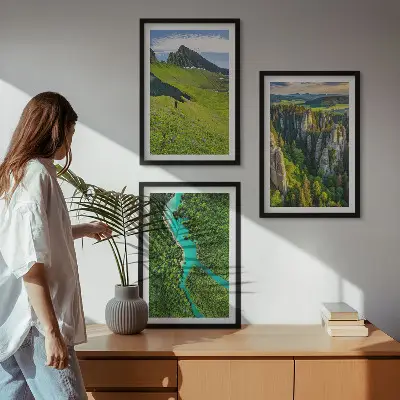 Juego de 3 cuadros con diseño de rocas de río en montañas verdes