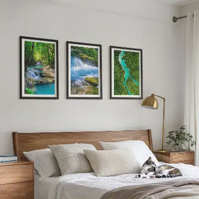Set de 3 cuadros decorativos para salón con diseño de bosques verdes y aguas cristalinas