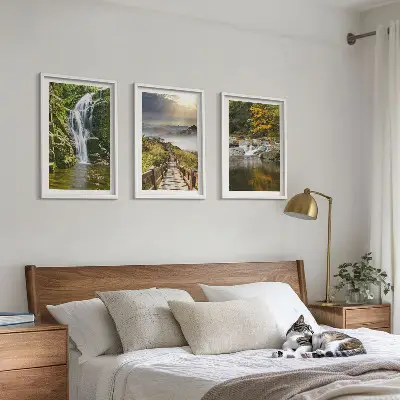 Set de 3 cuadros para salón con diseño de cascadas montañas y nubes en otoño