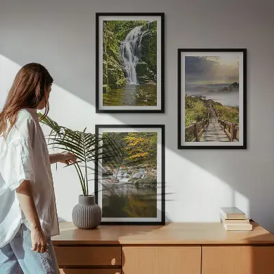 Set de 3 cuadros para salón con diseño de cascadas montañas y nubes en otoño