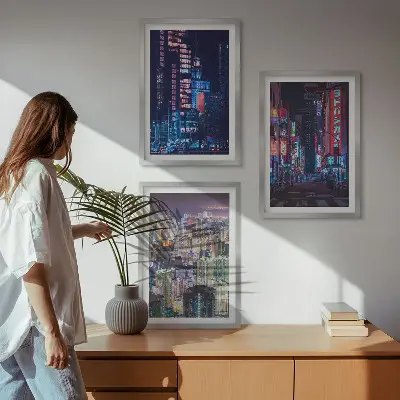Set de 3 cuadros para salón diseño de luces de neón en la ciudad nocturna