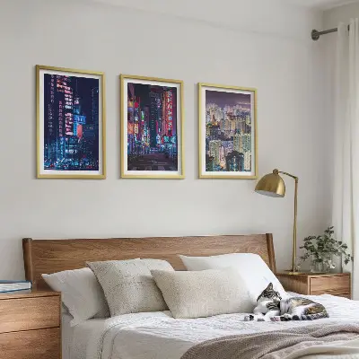 Set de 3 cuadros para salón diseño de luces de neón en la ciudad nocturna