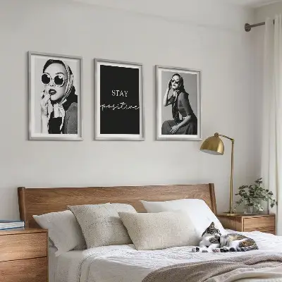 Juego de 3 cuadros retratos elegantes de mujeres con gafas