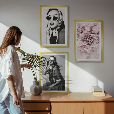 Juego de 3 cuadros Retratos elegantes de mujeres con flores