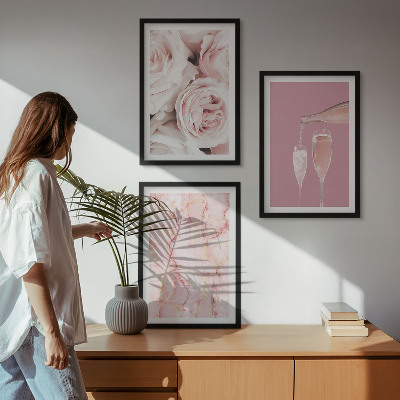Set de 3 cuadros para salón Rosas color champán sobre fondo de mármol