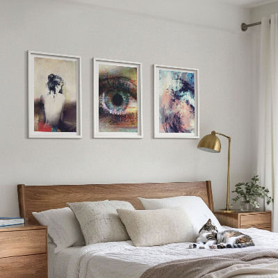 Set de 3 cuadros para salón Retrato de una mujer con emociones abstractas