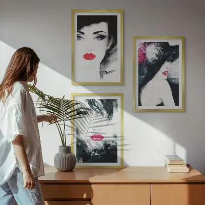 Set de 3 cuadros para salón con retratos de mujeres con labios