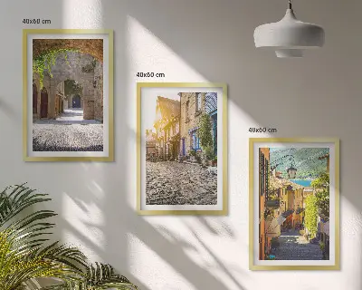 Juego de 3 cuadros con diseño de encantadoras calles empedradas