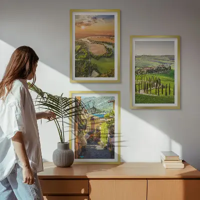 Set de 3 cuadros para salón con diseño de paisajes italianos y calle del río