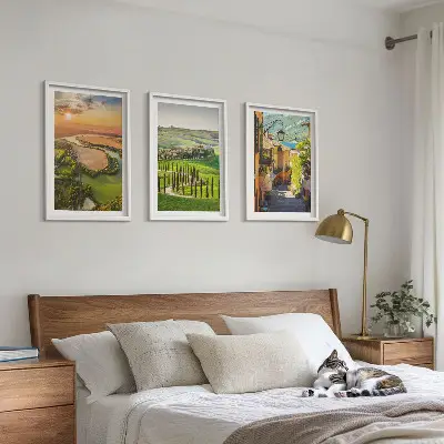 Set de 3 cuadros para salón con diseño de paisajes italianos y calle del río