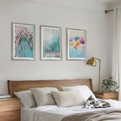 Juego de 3 cuadros con patrones de fondo de flores en tonos pastel