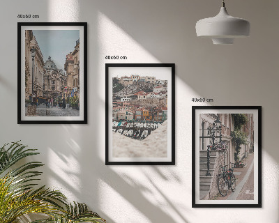 Set de 3 cuadros para salón Las encantadoras calles del puerto de la ciudad.