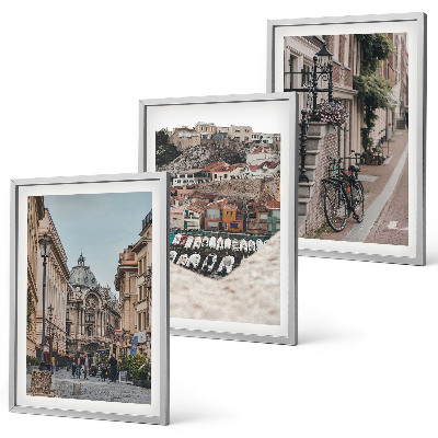 Set de 3 cuadros para salón Las encantadoras calles del puerto de la ciudad.