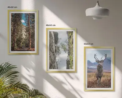 Set de 3 cuadros para salón con diseño de carretera entre bosque, montañas y ciervo