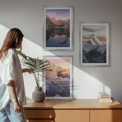 Juego de 3 cuadros con paisajes montañosos al fondo